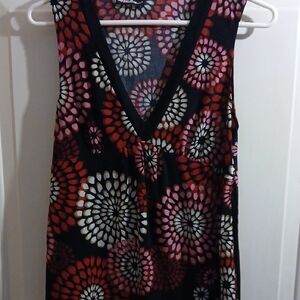 Elegant Floral V-Neck Sleeveless Top